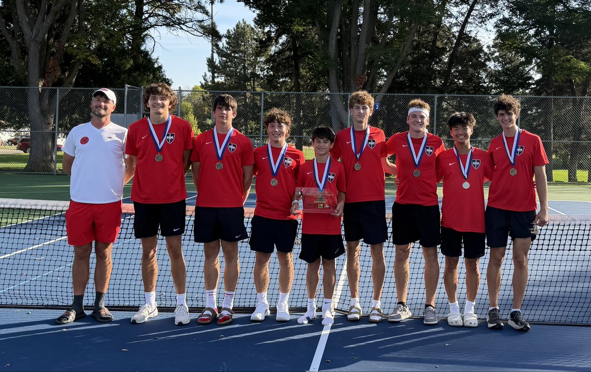 🎾 Back-to-Back State Duals Champions! 🎾

The Knights Tennis team wins the Class B State Duals title for the second year in a row! 🏆

What an accomplishment — Congratulations players and coaches!!❤️🖤

#UIOGD