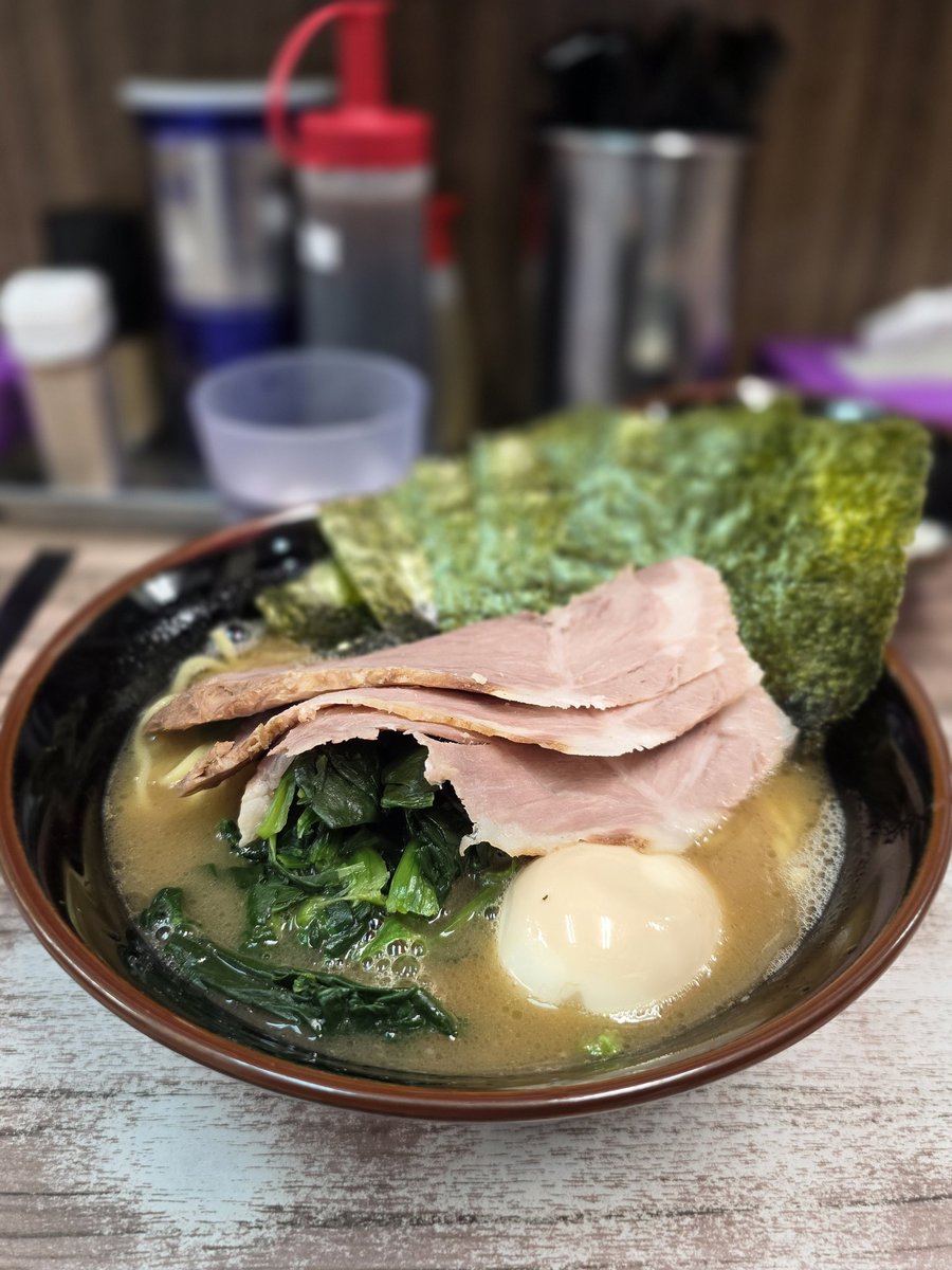 昼飯MAX並ラーメン🍜😊
月に何回か現場が千葉だからラーメンになってしまう😅