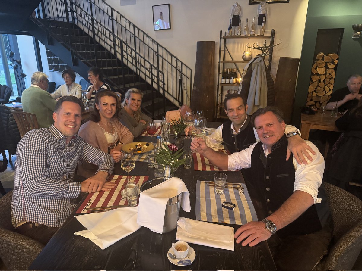 Ernhardtstefan's tweet photo. It was an awesome weekend with friends and family 😍 https://t.co/iK6QA7JDEt