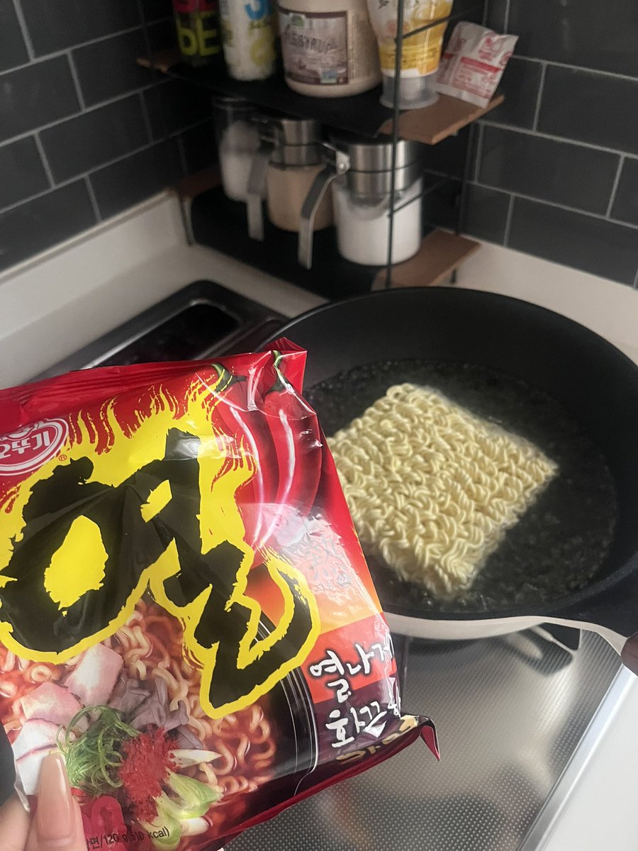 emuchanism06's tweet photo. よんふーん😉 https://t.co/JRhUcfPUKX