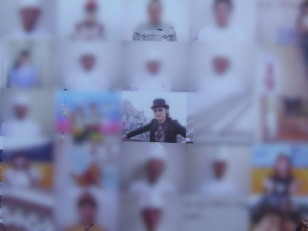 hiddenmickey_p's tweet image. #急に懐かしいものを無言で投稿する見た人も良ければやりませんか
日頃から隠れミッキー探しで鍛えられてるので、このモザイク画の中から石井竜也と高杉さと美を見つけられる。
…ってか、コレがモザイク画だって事が伝わるのかという不安😅
