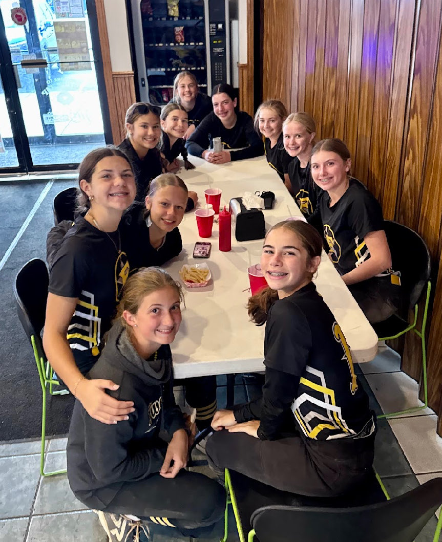 14U finished up Fall ball tonight. 
Runner-up in Denmark. #TEAM 
⭐️       ⭐️       ⭐️       ⭐️       ⭐️