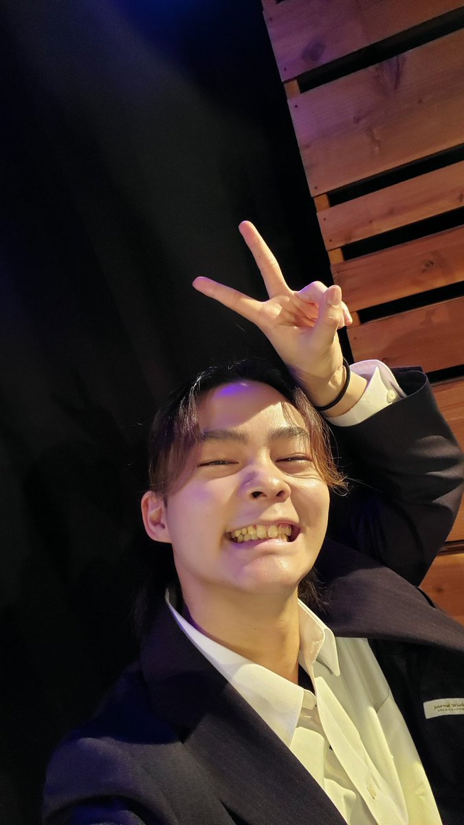 西内 琢馬 (@takuma110503) on Twitter photo #舞台メモリーズ 
千秋楽、いってきます(* ॑꒳ ॑* )ゞ #舞台メモリーズ 
千秋楽、いってきます(* ॑꒳ ॑* )ゞ