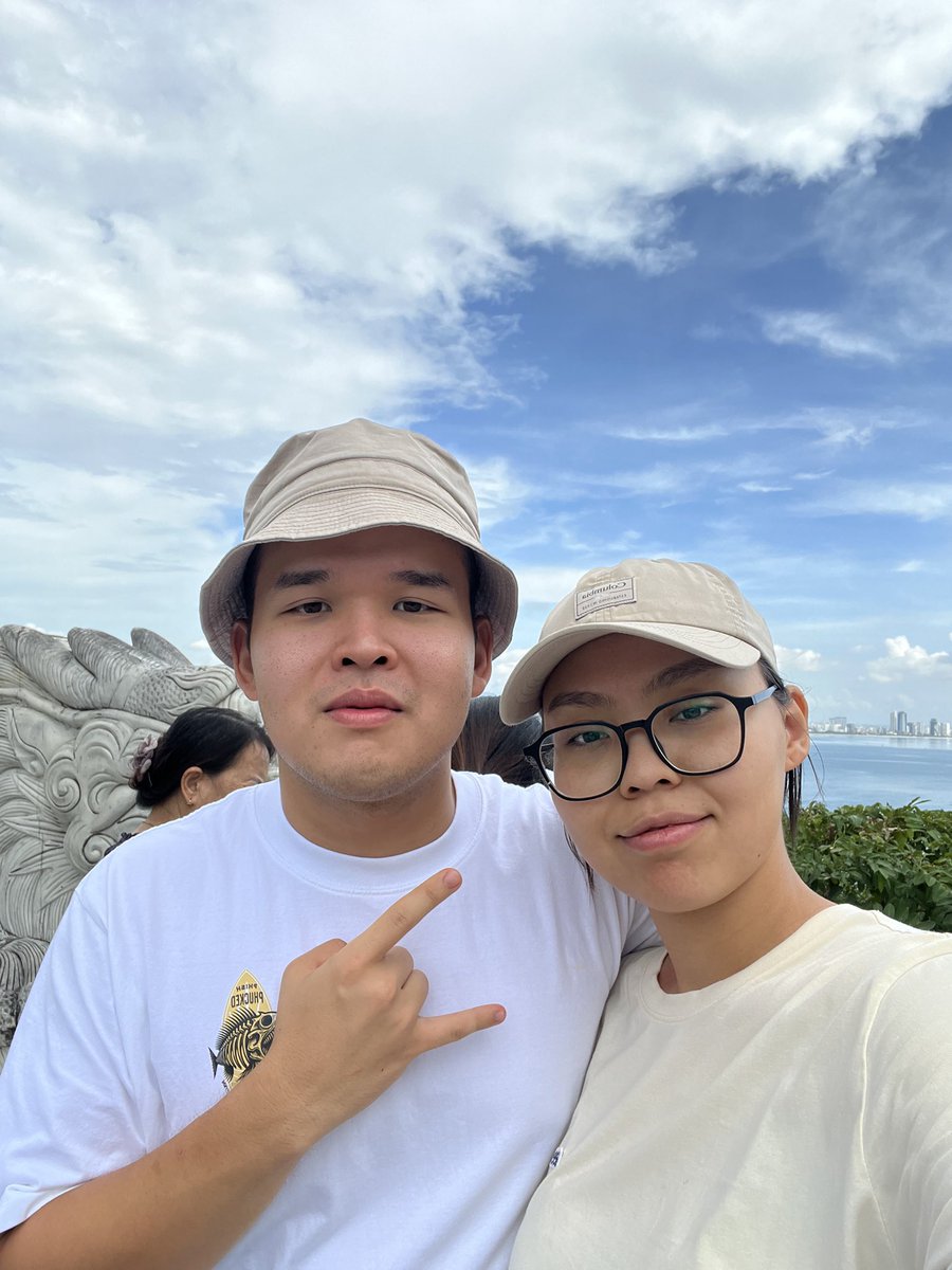tech_nurgaliyev's tweet image. Visited a good place. Lost our camera. Broke the leg. 

But it was good 😁

Driver returned camera and leg hurts but it will be good soon.
