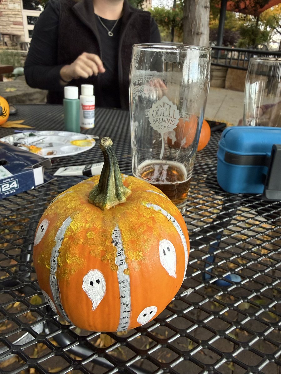 heymaddzz's tweet photo. October 🎃 https://t.co/iwB3HpQU4W
