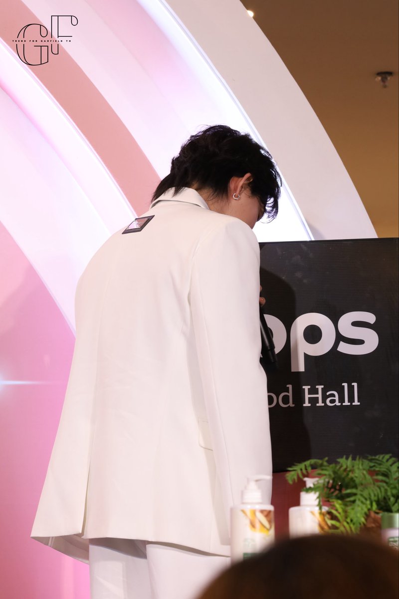 TrendGarfieldTH's tweet photo. มุมสำนึกผิด ❌
มุมงอน มุมน้อยใจ ✅
#TOPSofBeauty2025xBenzGarfied
#Deleaf #DeleafxBenzGarfield
@garfinpkk — Garfield Pantach
#Garfinpkk #Fieldmily https://t.co/rVeVJMd7t7