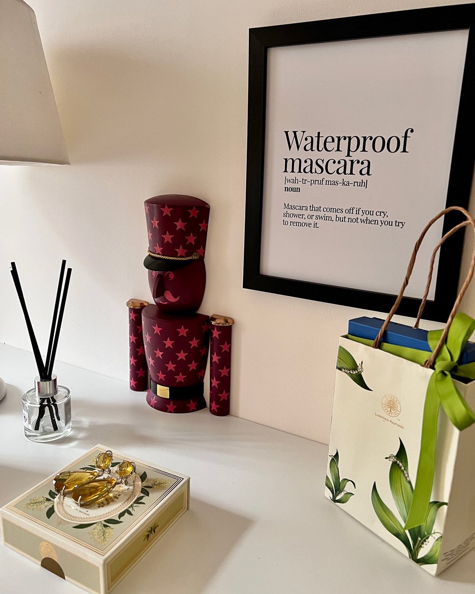 Grace_Delight_'s tweet image. Creating a cozy corner filled with inspiration! ✨#HomeVibes 🥰😍🥰