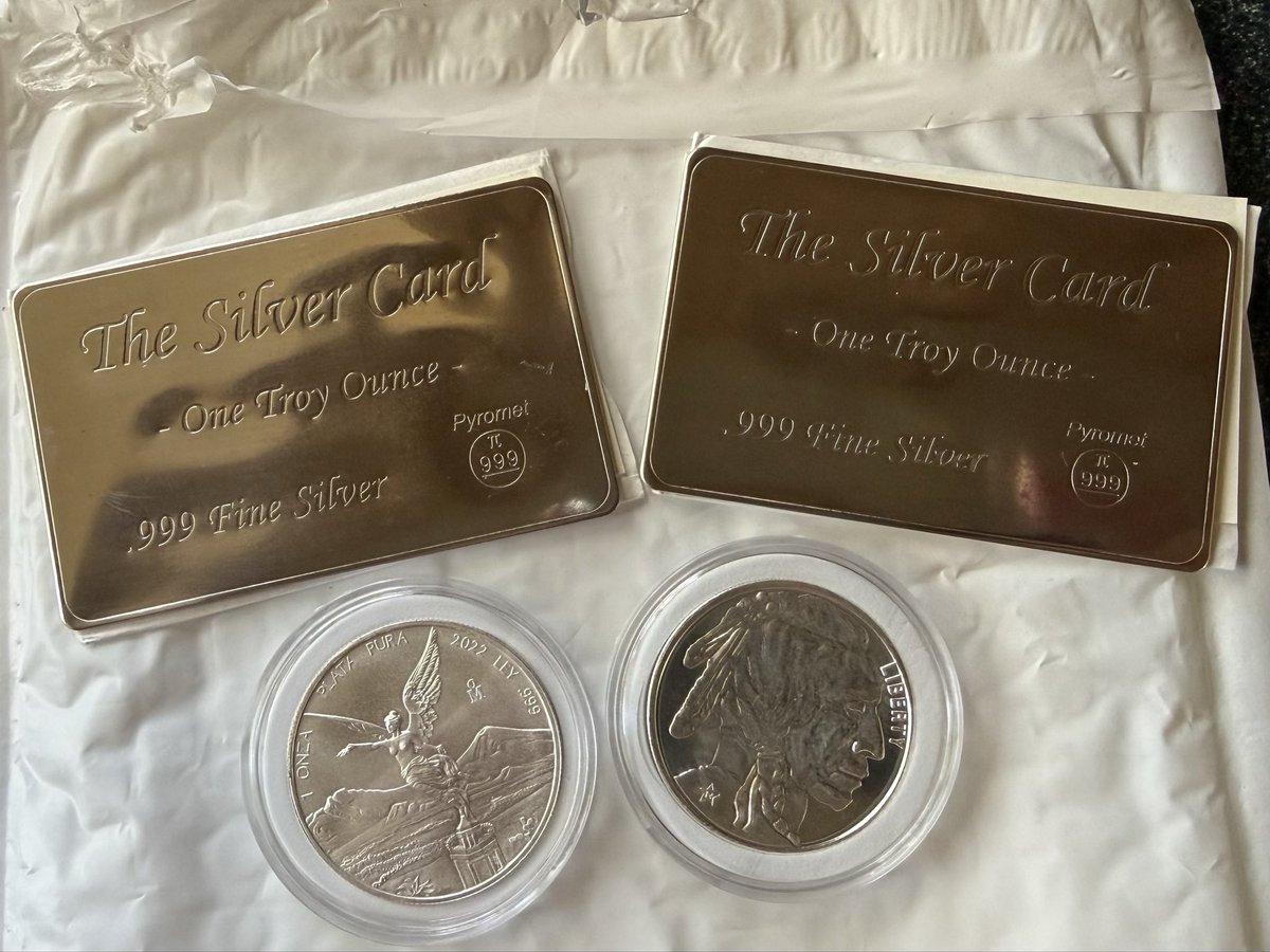 <a href="/yarrs/">Silver Babe #GotSilver? 🪙🍌</a> Got in the mail today!! ❤️