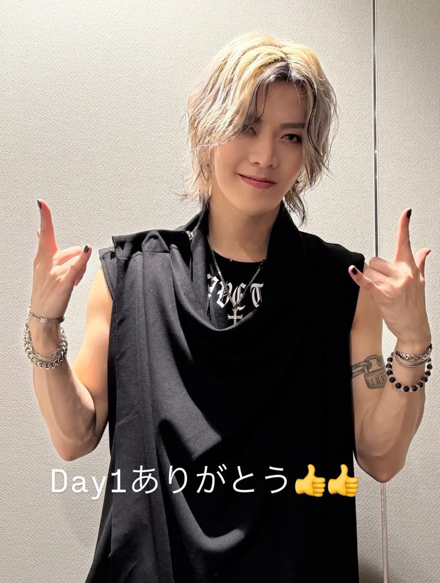 yutamx's tweet image. 251011 | #YUTAGRAM

Actualización de #YUTA en Instagram story

“Gracias por el día 1 👍👍&quot;

#中本悠太 
v. sukinayuta