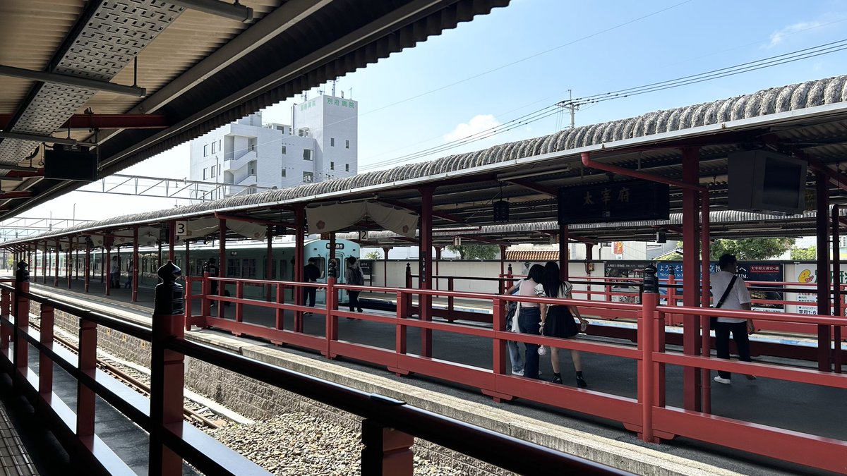 kattsun0125's tweet image. 京都ほどちゃうけどめっちゃ人いる😗
#福岡 #太宰府 #太宰府天満宮