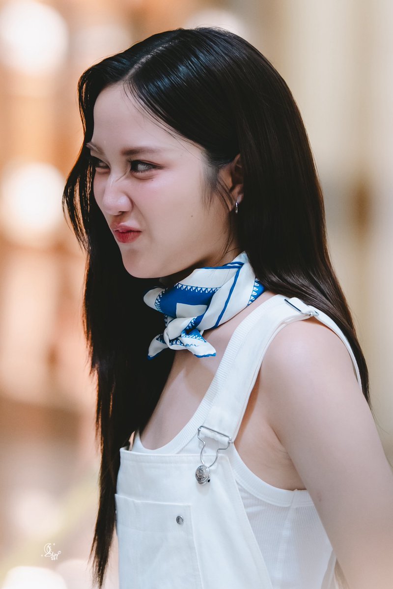 77_tinan's tweet image. พี่ฟรีนจมูกย่นน่าร้ากกก