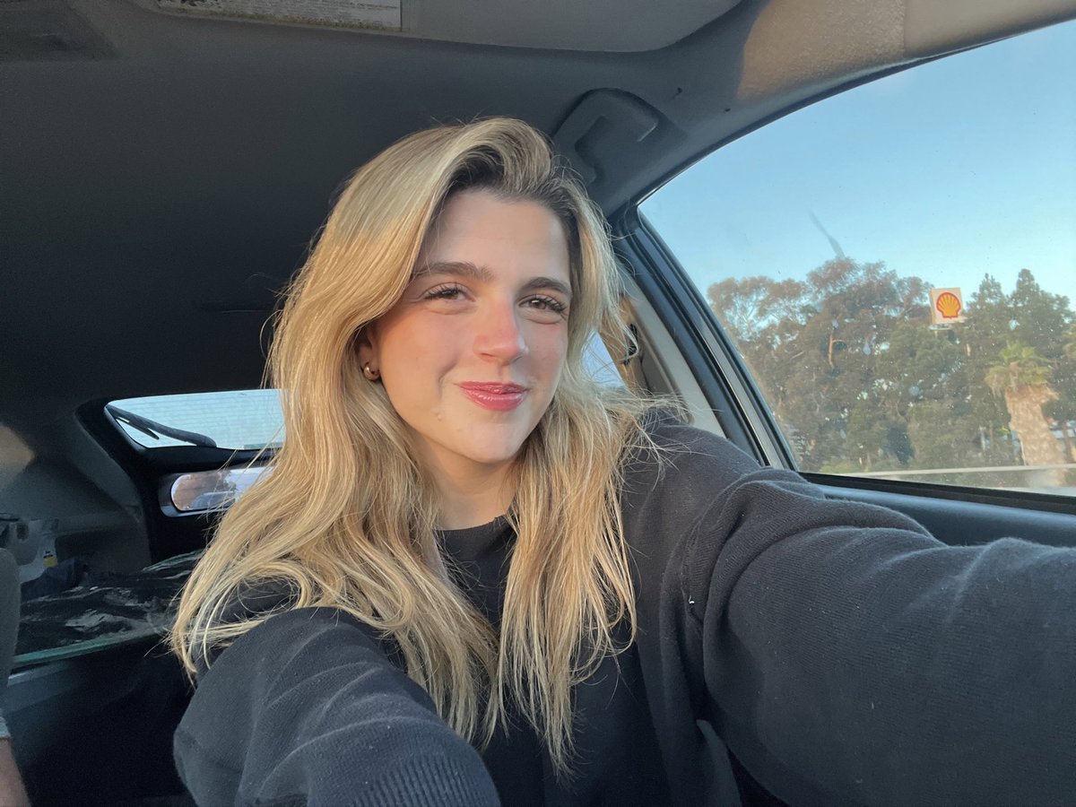 mechibitzer's tweet image. ☀️🤸‍♂️😝