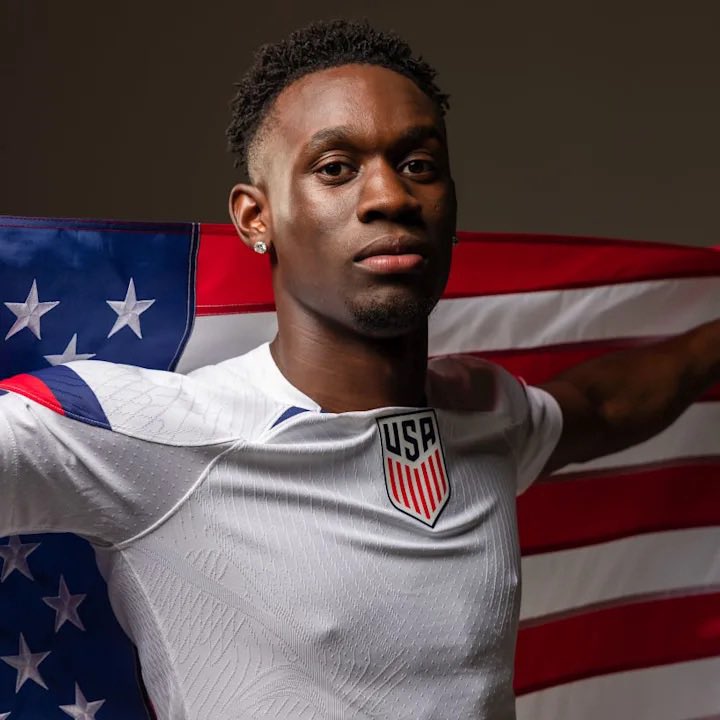 golz_tv's tweet image. After the draw between the USMNT and Ecuador last night, Folarin Balogun gave a big praise to Mauricio Pochettino 🗣️

&quot;I have so much confidence in Poch and what he&apos;s able to do for us,&quot; Balogun said.

&quot;He&apos;s given us so many ideas going forward, and added so much structure. I…