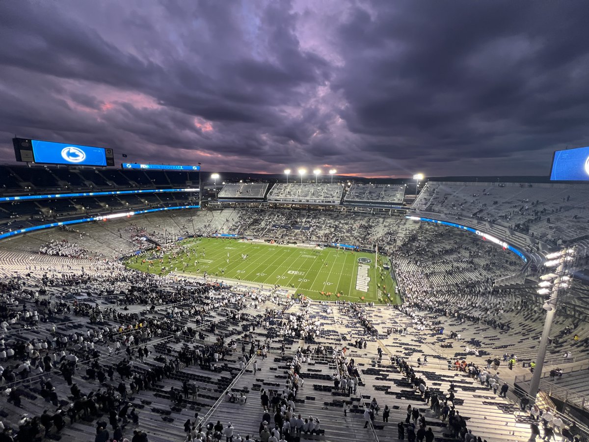 audsnyder4's tweet image. Asked James Franklin if there&apos;s a status update on QB Drew Allar, who exited the game in the 4th quarter.

&quot;Drew Allar will be done for the year,&quot; Franklin said.

So, Penn State heads to Iowa with backup QB Ethan Grunkemeyer. 

Updates in here too: insidethelions.substack.com/p/penn-states-…