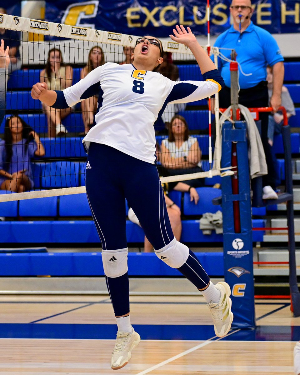 GoMocsVB's tweet image. Fun afternoon in the Mac getting 3rd straight win!

@GoMocs.com story: bit.ly/3J2Fb6v