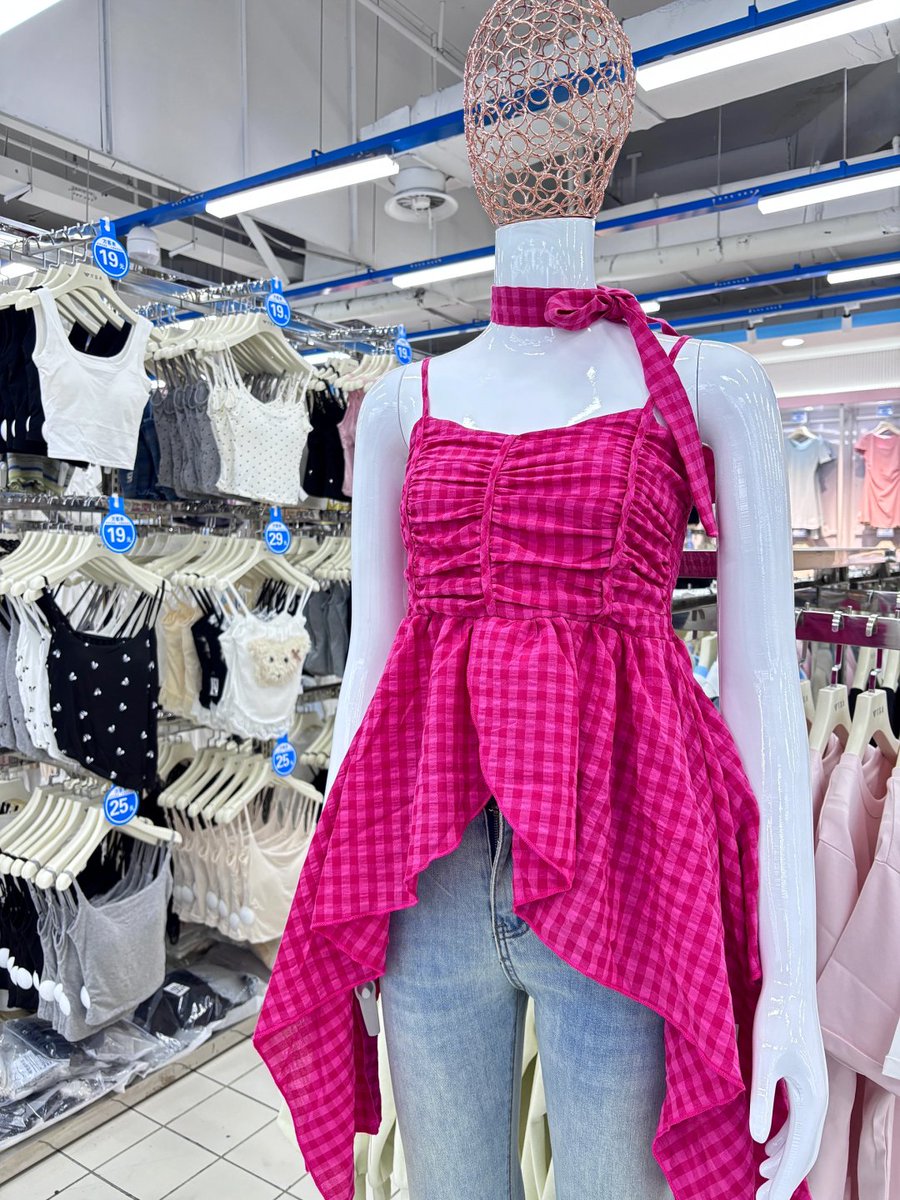 beckandreckdeck's tweet image. Shopping is my cardio! 🛍️💖