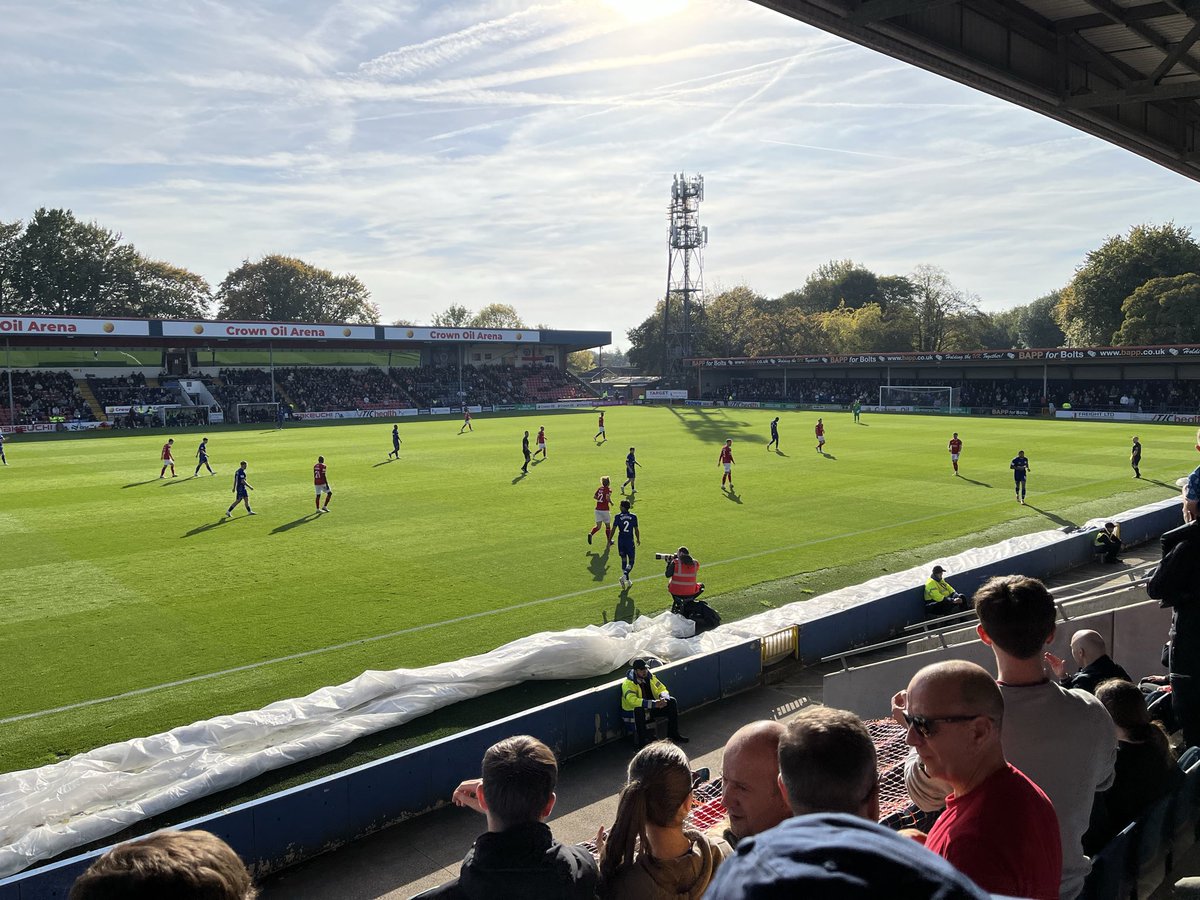 geoffclphm's tweet photo. Rochdale v York City. #YCFC #ForzaYork https://t.co/aZxMpgEkaX