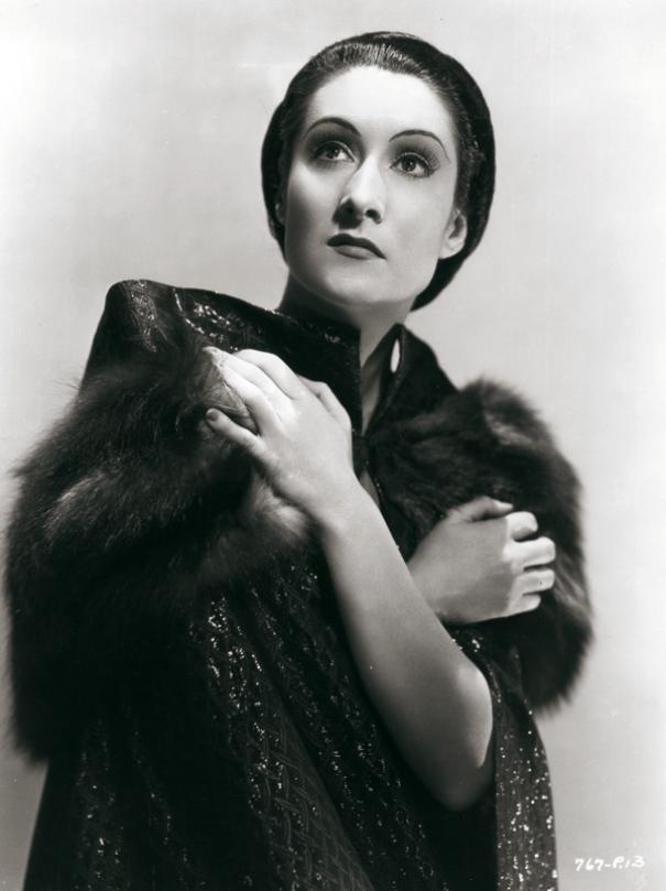 Gloria Holden as Countess Zeleska in Dracula's Daughter