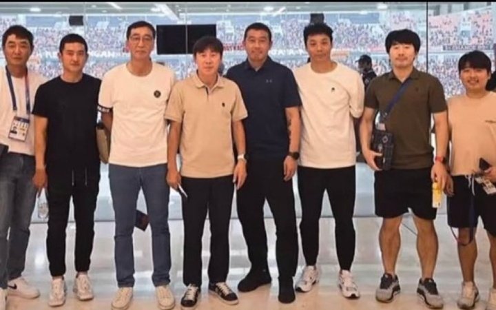 Mascahyo20's tweet photo. @TimnasIndonesia @RooyanRoyen @akuputraaa Pei @erickthohir 

PADAHAL Wes duwe Tim pelatih wes solid  malah di buang milih PELATIH PEKOK,KOLOT,PAHPOH.

Tanggung jawab!!!

Cc @RooyanRoyen https://t.co/W1gK4RBcIw