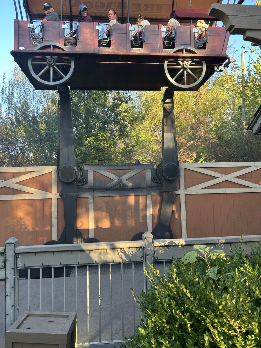 LSN Boys Basketball tweet media