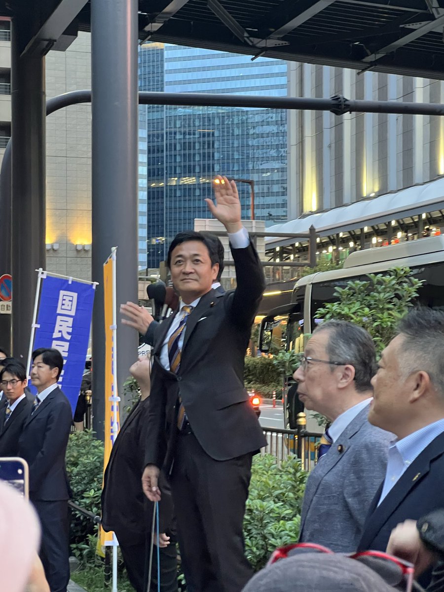 Asklily10498's tweet image. とにかく凄い人で熱かった昨日の現場
やっぱり国民民主党いいよね✨

現場から以上です😁

#国民民主党
#玉木雄一郎
#足立康史
#浜野よしふみ