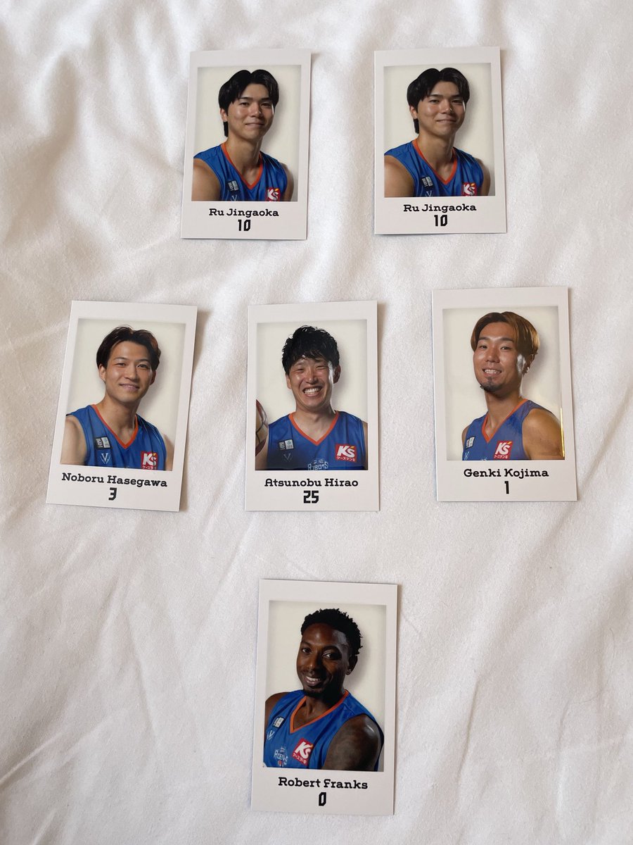 もし欲しい方いらっししゃいましたら お譲りします。 チェキ風トレカ