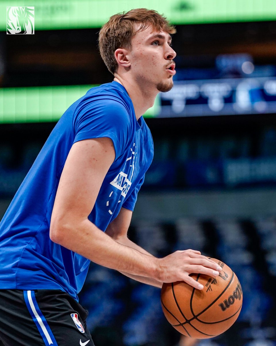 CooperFMuse's tweet image. Cooper getting some shots up before the game🔥