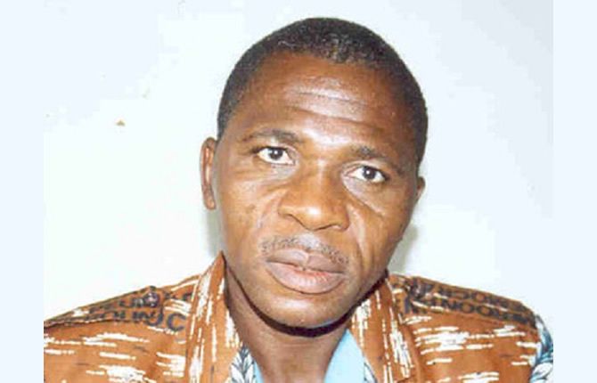 MimiMefoInfo's tweet photo. #Urgent

Issa Tchiroma Bakary fires back strongly at Atanga Nji, who threatened to have him arrested.

> “To the Minister of Territorial Administration, to the security forces, and to my fellow compatriots,

Mr. Minister,
Your public threats of arrest against me if I announce, on the evening of October 12, the truth from the polls are unacceptable.

Let’s be clear: the voice of the people and the transparency of the electoral process are constitutional principles.
Article 113 of the Electoral Code and the basic rules of democracy allow the publication and circulation of results from the vote count.
To threaten a candidate for informing the people is to threaten the very sovereignty of the nation.

If you are convinced of the legality of your threats, then come and assume them publicly.
▪️The Government must not hide behind anonymous intimidations or orders given in the shadows.
▪️The country deserves clarity: if you intend to have me arrested, Mr. Minister, do it yourself and take responsibility for your actions before the Nation.

To the men and women in uniform — police officers, gendarmes, soldiers, and civil servants — I speak to you as brothers and sisters.
▪️You took an oath to protect the Cameroonian people, its institutions, and its dignity.
▪️Your weapons, your uniforms, and your positions give you a sacred responsibility.
▪️If an order is given to you to suppress the free expression of the people, to intimidate voters, to steal votes, or to repress peaceful citizens — refuse it.
Protect first the people you serve.
▪️To obey an illegal order or one that goes against the general interest is not obedience — it is a betrayal of the Nation.
▪️If you receive such instructions, seek clarification from your superiors and remember that your honor and your future are tied to the protection of the people.

To my fellow Cameroonians, I reaffirm this:
Do not be afraid.
▪️Stay calm and determined.
▪️Go out and vote. Exercise your rights. Protect your votes. Help ensure that every ballot is respected.
We have established teams of poll watchers, a legal task force, and a transmission network to collect and publish the official results.
▪️If any irregularity is observed, we will act immediately — legally and peacefully.
▪️Our approach will remain republican: to inform, to contest legally, and to mobilize national and international opinion if necessary.

To those who are using the State apparatus to intimidate others:
Know that you underestimate the determination of the people. The Nation is watching.
History will record your responsibilities. Your arrogance today will not go without political or moral consequences.

Finally, Mr. Minister, I make this last public appeal to you: stop these intimidations.
Act with historical responsibility. Show Cameroon and the world that our institutions respect the law.
If you believe that arresting a candidate is the solution, do it with the dignity of a statesman — but know that the response of the people and the power of legality will be stronger than your threats.

I will not yield to fear or provocation.
We will defend the people’s voice by all legal and peaceful means. Stay calm; stay mobilized; let us together protect democracy.

Long live Cameroon!
Issa Tchiroma Bakary
Candidate of the People — October 12, 2025