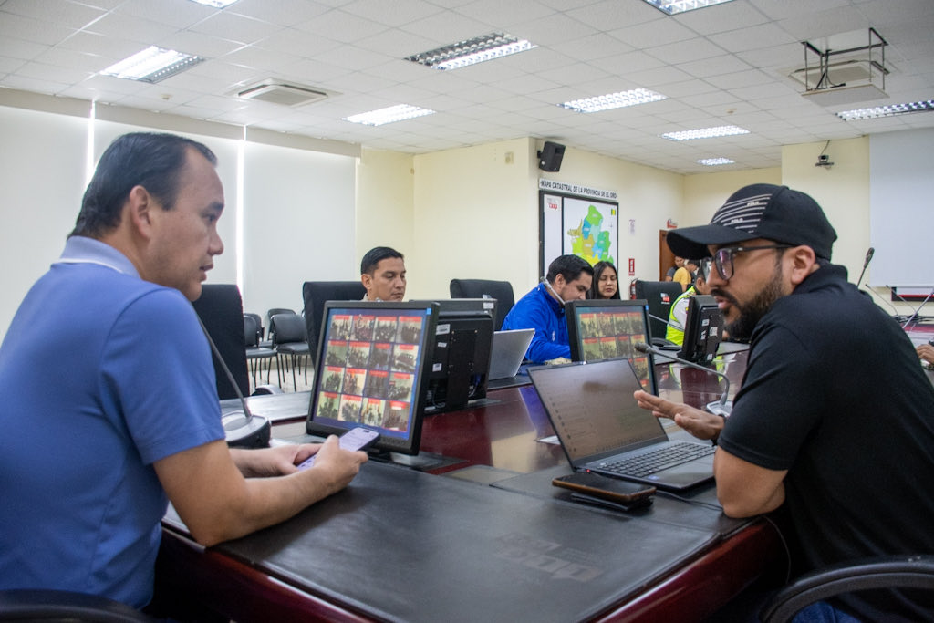 El Gdor. <a href="/jimmyblacio_ec/">Jimmy Blacio</a> presidió el Puesto de Mando Unificado, activado de forma preventiva para dar seguimiento a la situación vial en toda la provincia.

<a href="/FFAAECUADOR/">Fuerzas Armadas del Ecuador</a>, <a href="/PoliciaEcuador/">Policía Ecuador</a> y demás instituciones mantienen permanente coordinación y monitoreo.