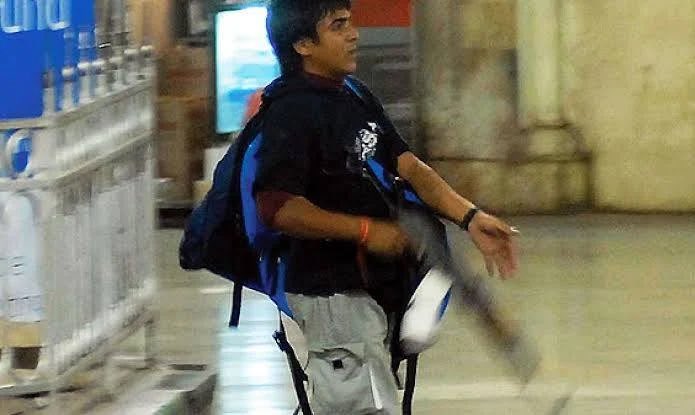 Tan_Tripathi's tweet image. So by that logic 26/11 Jihadi Ajmal Kasav was Gavai’s clan coz he too wore red thread 😂😂 frigging brain dead you are