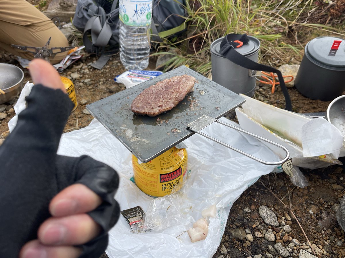 JS1HWN's tweet image. 八甲田大岳
風が強く寒くて過酷な状況に❗️
高田大岳に続き2mFMにて
青森の方々とQSOを
各局様ありがとうございました〜
✨😊