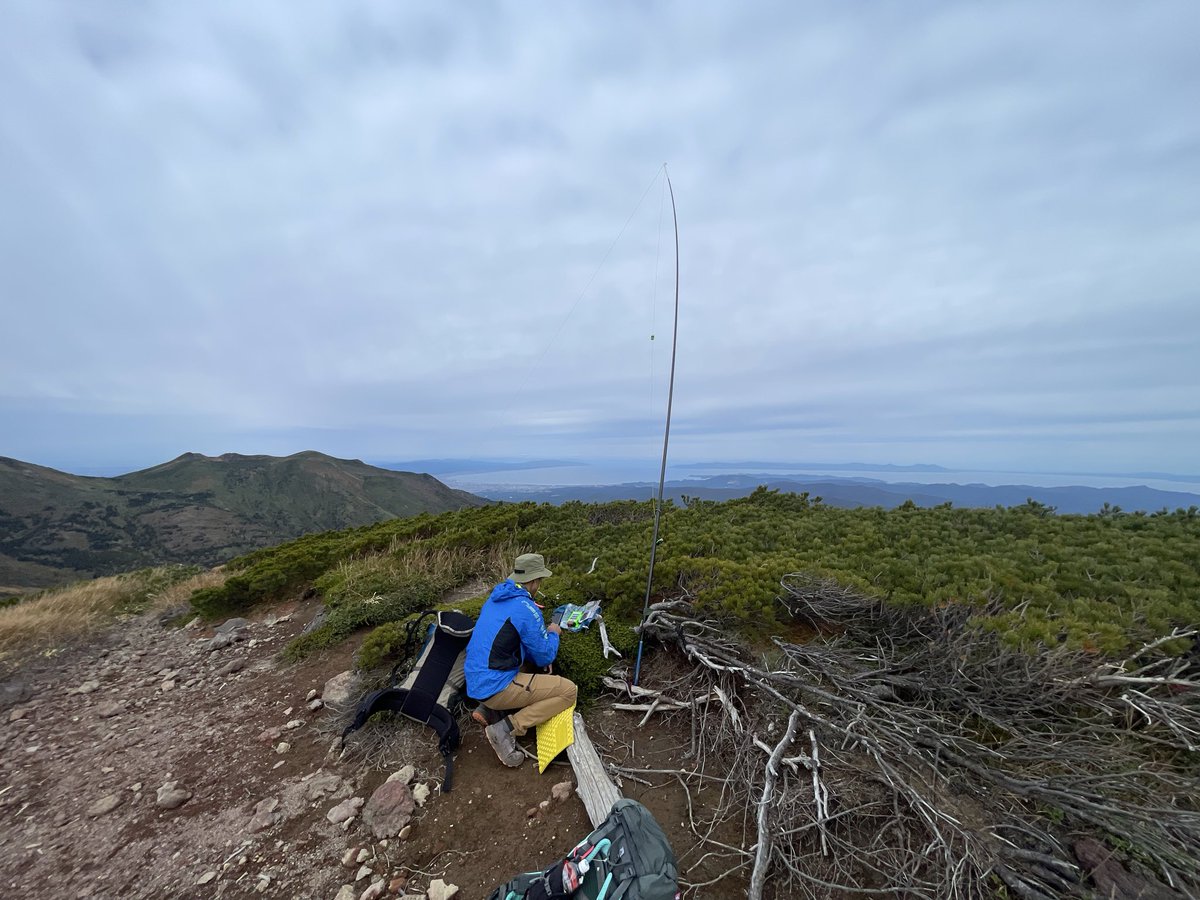 JS1HWN's tweet image. 八甲田高田大岳
QMXトランシーバー
シェークダウンでしたが
アプリにトラブル発生❗️
結局ハンディー機にて
青森の方々とQSO
各局様ありがとうございました〜