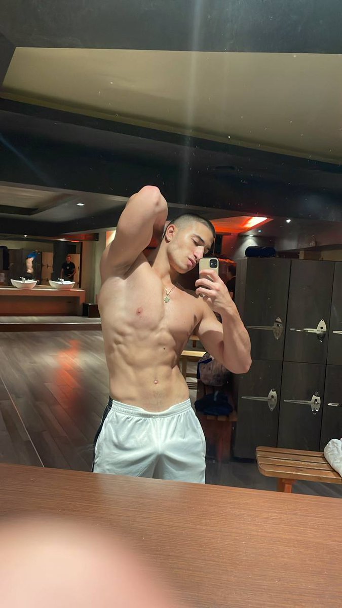 PaulaSantellano's tweet image. In case you had a bad day.