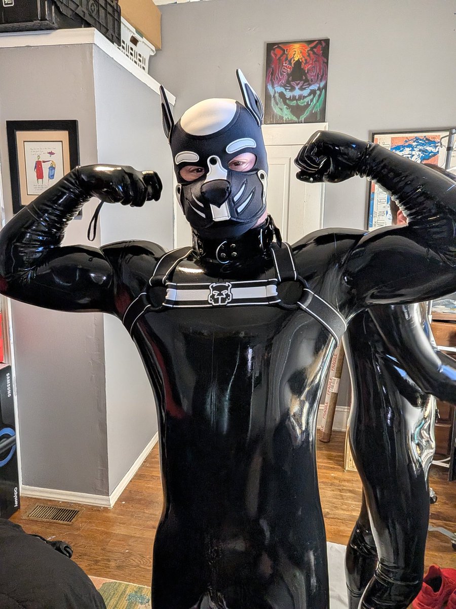 New latex fits sooooo good. Looks like I got poured into this thing.

✨ <a href="/LxMk2021/">MK 2020</a>