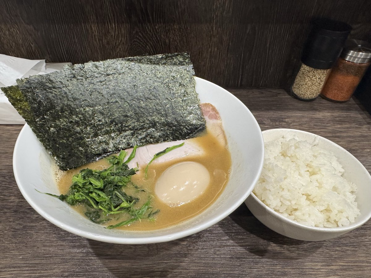 otaise_chiba's tweet image. 12日
7時〜15時
本日も朝から大量のプレゼントありがとうございますw
それでは宜しくお願いします
#うまーみん
#ラーメン
#水瀬いのり
#らすかる
#横浜家系
#ミニ四駆