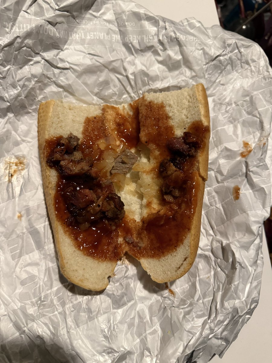 malloy300's tweet photo. Major failures @sheetz tonight in Monroeville,Pa. Ordered a brisket sandwich and this is what I got. Onion pedals were supposed to be ON the sandwich. I paid $15 for this!? No meat. I mean WTF 🤬 Please do better next time. Shake my head! https://t.co/fhbsSdnUmb