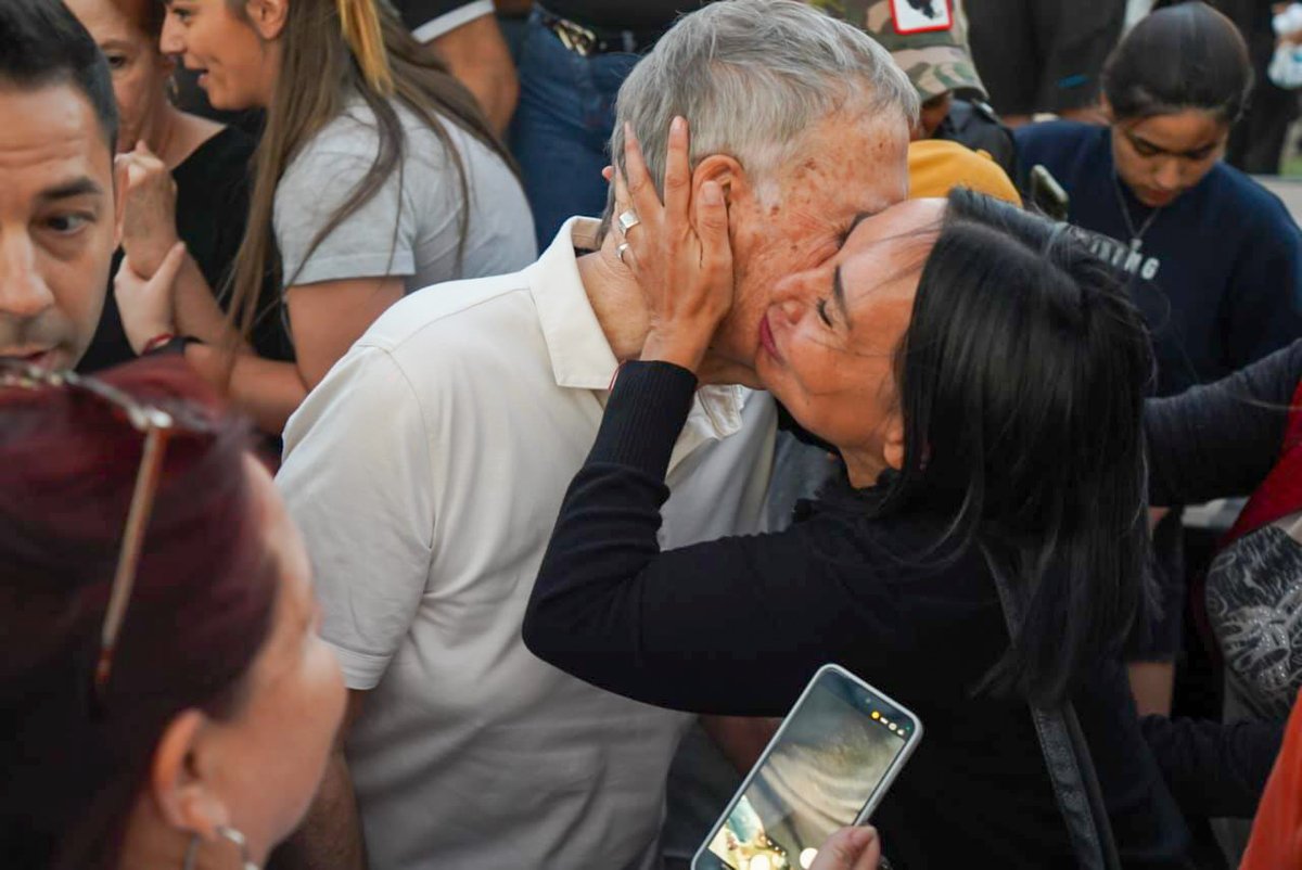 JSchiaretti's tweet image. Hoy estuvimos en Barrio Sargento Cabral junto a la senadora nacional @alevigo y los candidatos @LauraJureCba, @miguelsiciliano y @monteroliliana.

Escuchar a los vecinos es la mejor forma de entender qué necesita cada comunidad para seguir creciendo. Córdoba demuestra que con…