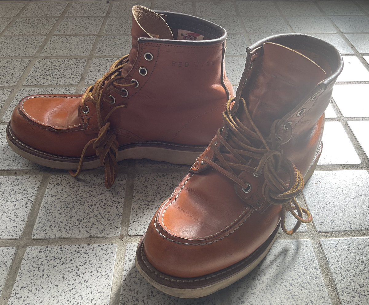 Cap_883tw's tweet photo. #レッドウイングの日　この日も、コレの登場も一年ぶり。履く時が減ったな〜 #Redwing https://t.co/gH7P8vOmUA
