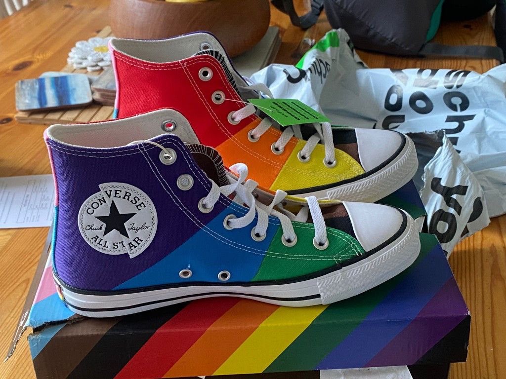 M0rgana67's tweet photo. I would love to get a pair of this anyone can get this I love it 🥹❤️ https://t.co/Cnvc5UE2ZQ