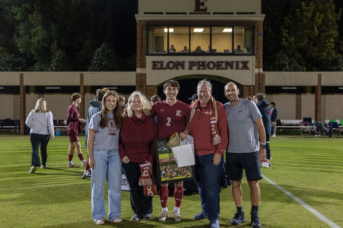 Celebrating our seniors tonight! 👏🏻⚽️

#PhoenixRising | #EUMSOC