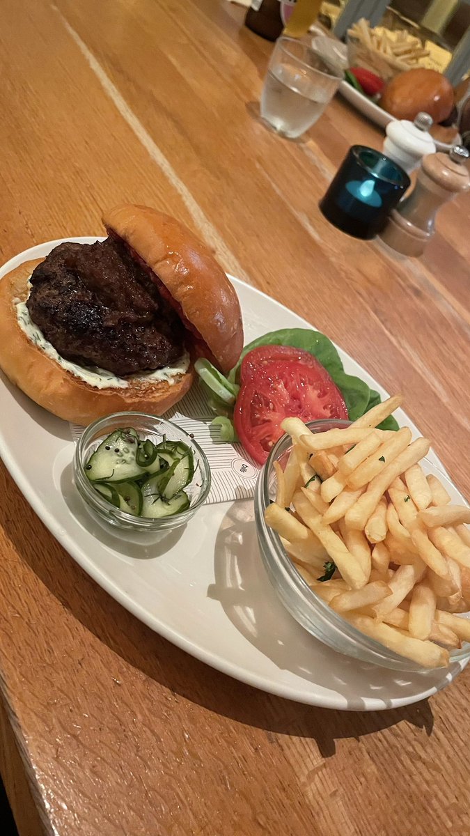 yusuke_mind's tweet image. 最近食べてばっかり！！
暴飲暴食注意ですね⚠️