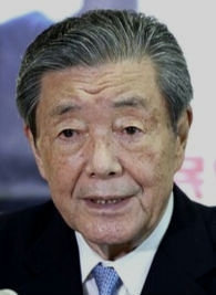 TadSouthEast's tweet image. 今の日本は、
「おっさん達が寄って集って、頑張ろうとしている一人の女性をいじめ倒して、女性総理の誕生を妨害している」
ようにしか見えない。野党、党内野党、オールドメディア総出で袋叩き。
絶対負けないで欲しい。
#高市早苗新総裁がんばれ 
#早苗あれば憂いなし 
#支持率上げてやる