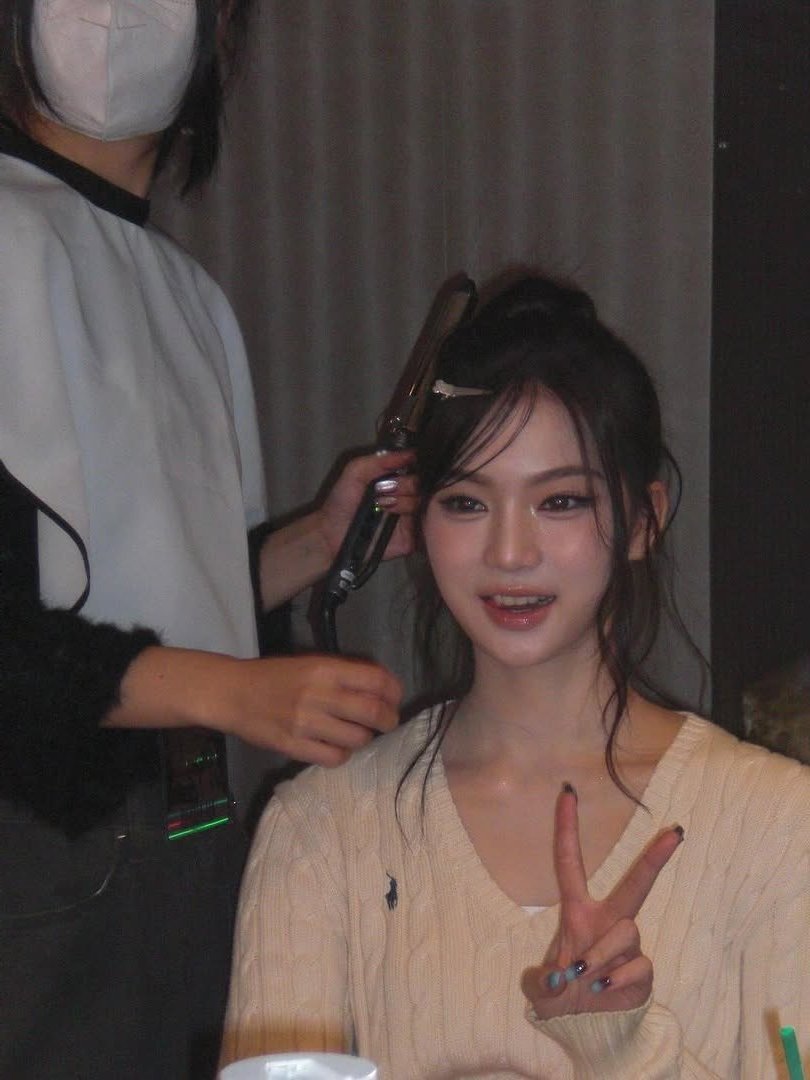 fleurswith's tweet image. isamovingon instagram update