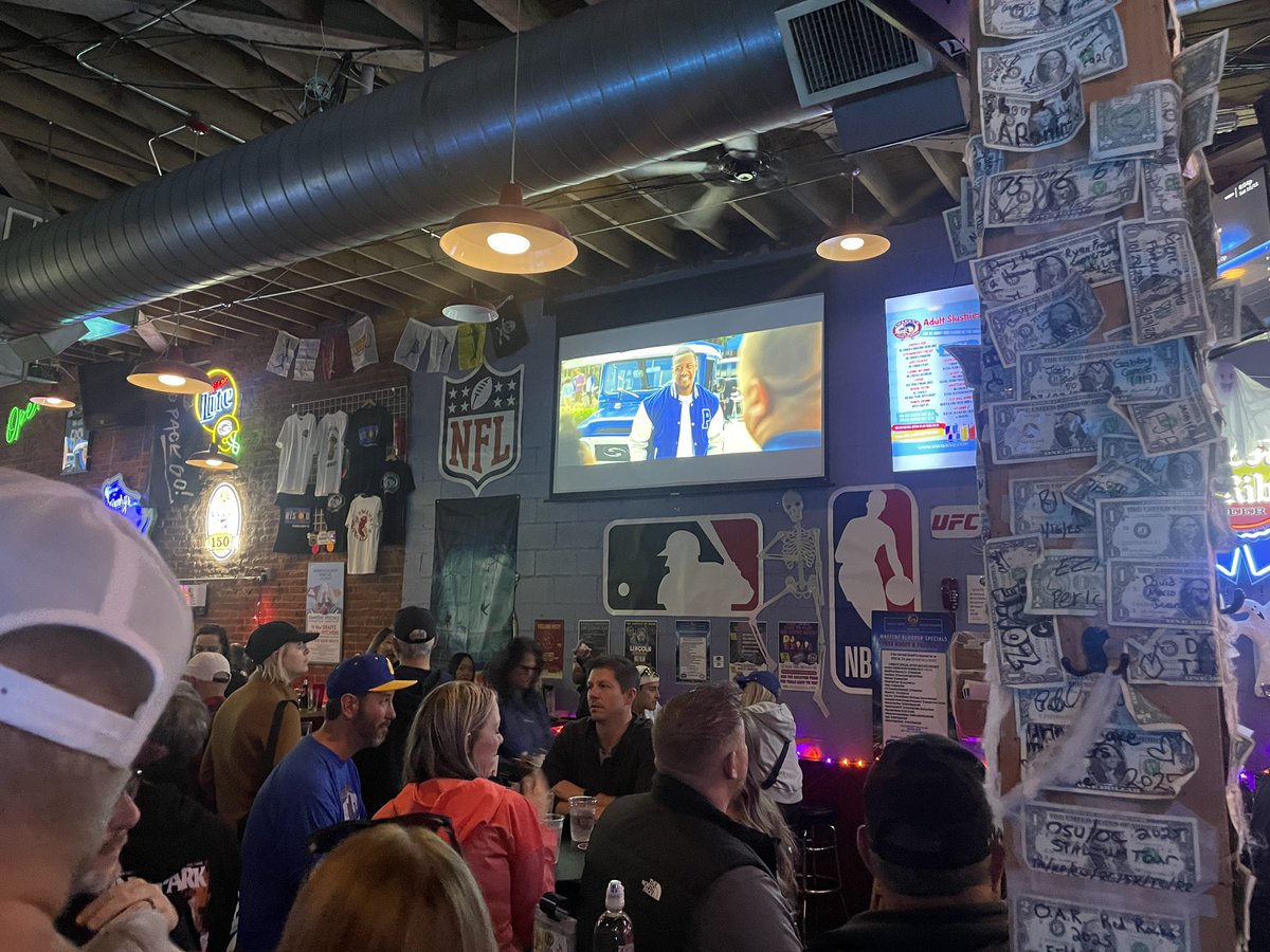 GoBigRedCast's tweet image. How are things going for other CFB fanbases right now?

At the Wisky watch bar in downtown Denver and the place erupted when they changed the channel from the Badgers to the Brewers. There’s not a single tv in this place showing Iowa-Wisky 😂
