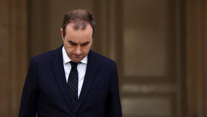 🇫🇷 LECORNU N'EXCLUT PAS UNE SECONDE DÉMISSION 😂🤣😂
(JE VOUS PRÉVIENS, JE VOUS AURAIS PRÉVENU, SI C'EST TROP COMPLIQUÉ JE ME BARRE).
Lecornu n'a pas exclu une seconde démission si les conditions de travail du cabinet n'étaient pas réunies :
« J'ai démissionné lundi dernier car