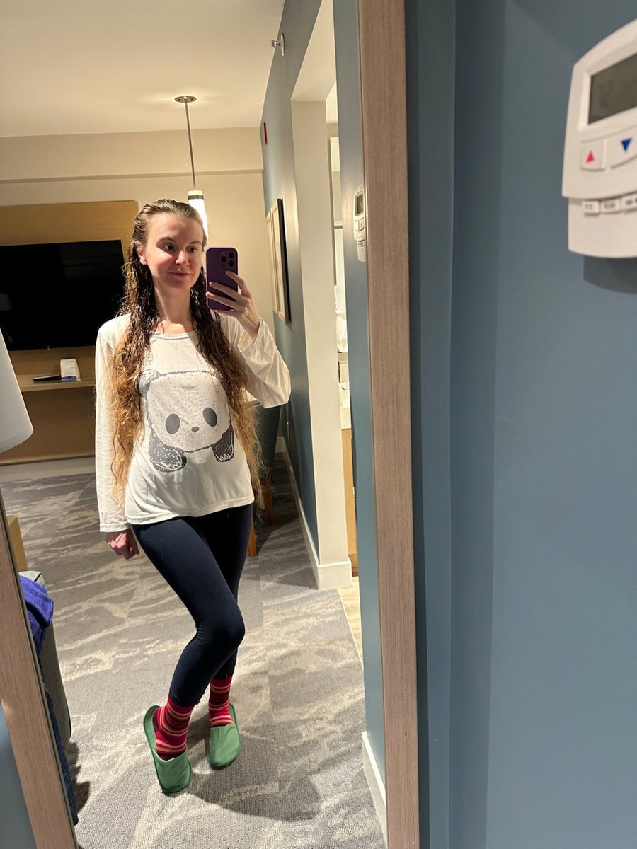 svetadragonfly's tweet image. 💕My lucky tourist panda pyjamas🐥🥰😂
#canada #canada🇨🇦 #canadaday #canada150 #canadavisa #canadalife #canadaimmigration #canadá
#vancouver #vancouverisland #vancouverbc #vancouverisawesome #vancouverfoodie #vancouvereats
#single #singlemom #singlelife #singlerp @TsawwassenInn