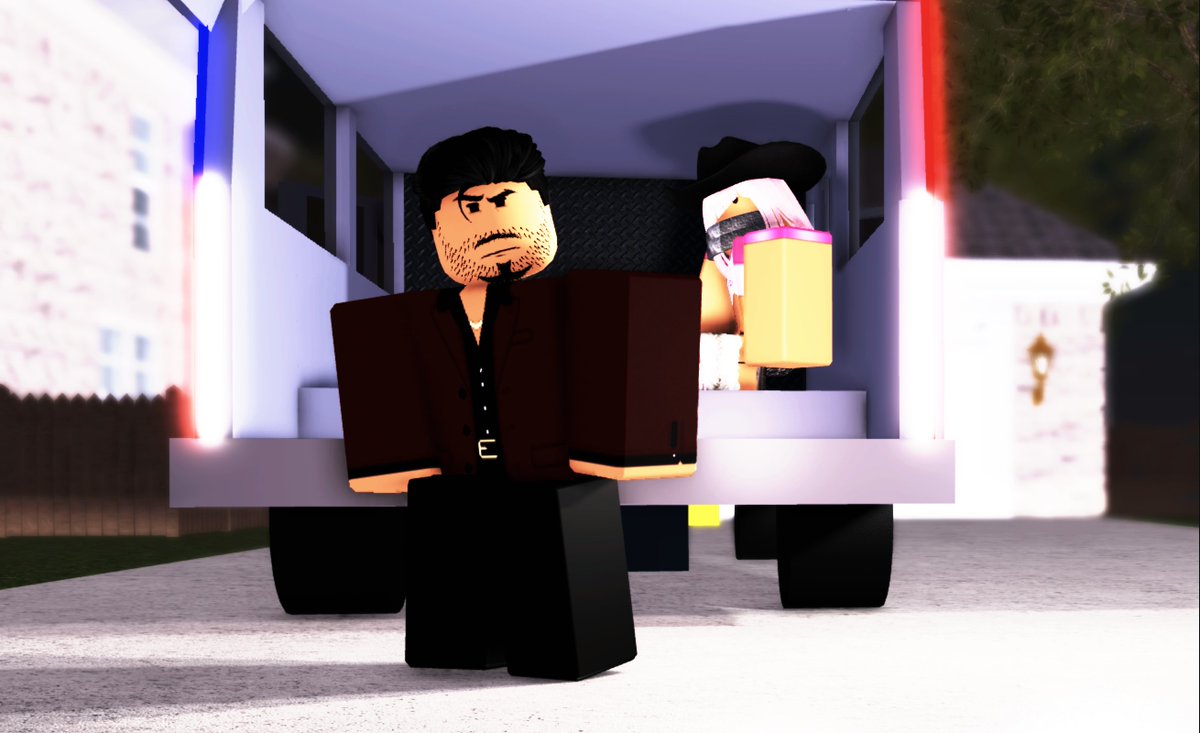 tyasunoo's tweet image. Does this place look familiar to you Rose? Actually.. does the woman BEHIND me look familiar to you?
That's right, Mrs Adams is coming with ME. This is what you get for last week. @yung_kail