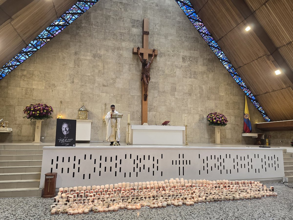Gracias a todos por acompañarnos en la misa en honor a Miguel Ángel Russo. 

"Todo se cura con amor"

Esta hinchada jamas te olvidara!

GRACIAS MIGUEL !!!!!!

<a href="/millos_colombia/">MILLOS COLOMBIA</a>
<a href="/ASOBIM_/">Barras Independientes de Millonarios</a>
<a href="/FIM1946/">Organización Barras Tradicionales Millonarios-</a> 
<a href="/UNIBAM_MFC/">UNIÓN NACIONAL DE BARRAS DE MILLONARIOS - UNIBAM</a> 
<a href="/losmillonarios/">LosMillonarios.Net ( LM.Net ) ⭐️16</a> 
<a href="/MillosFCoficial/">Millonarios FC</a>