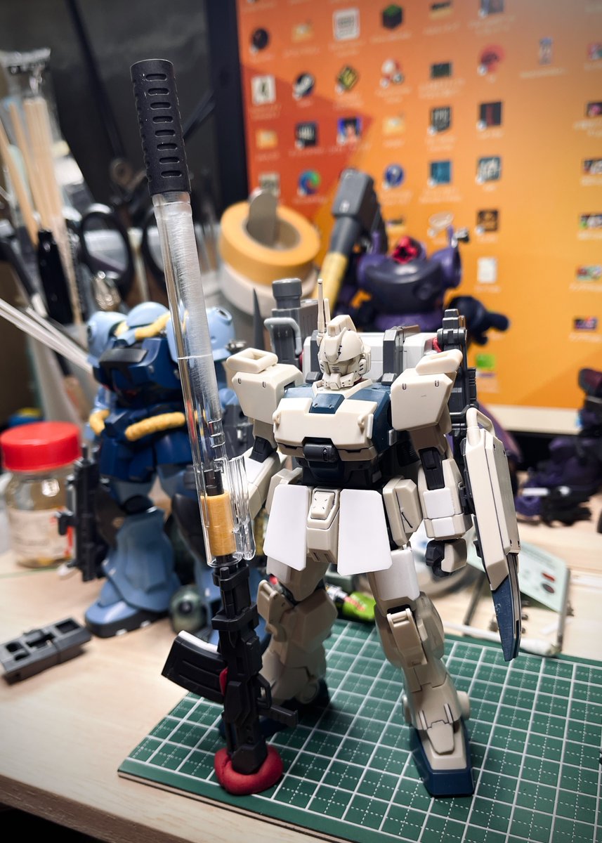 tsuyosith's tweet photo. 今ボールペンで180mmキャノンを巨大化してたとこなんですよ😋
 #こういう力任せな作業が大好き https://t.co/ALUor425n2