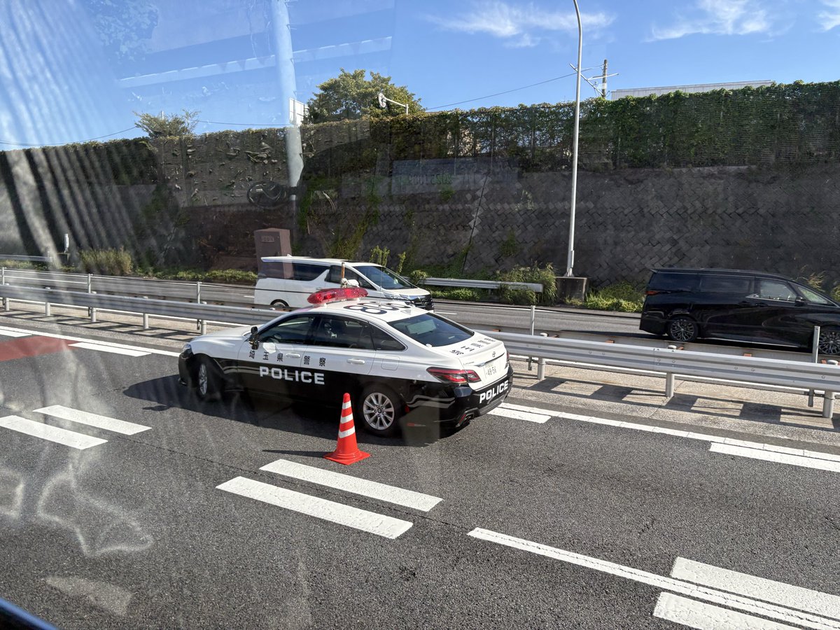 corapiston's tweet photo. 2025/10/12 0914 東北道浦和料金所下り1キロ手前で事故、少し渋滞　　#東北道事故 #東北道　#事故渋滞 https://t.co/3cTvgy6tyW
